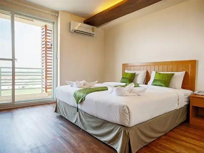 Tm Land Hotel Phra Nakhon Si Ayutthaya Exteriör bild