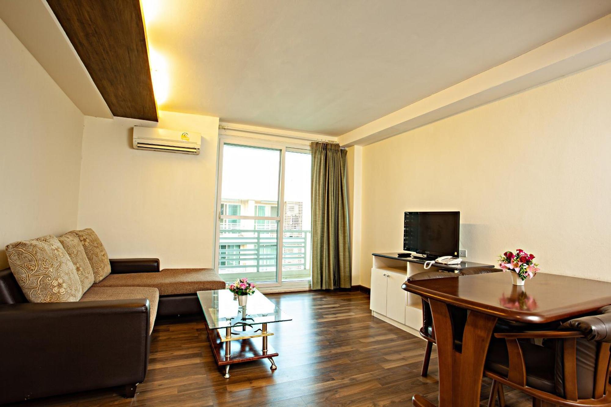 Tm Land Hotel Phra Nakhon Si Ayutthaya Exteriör bild